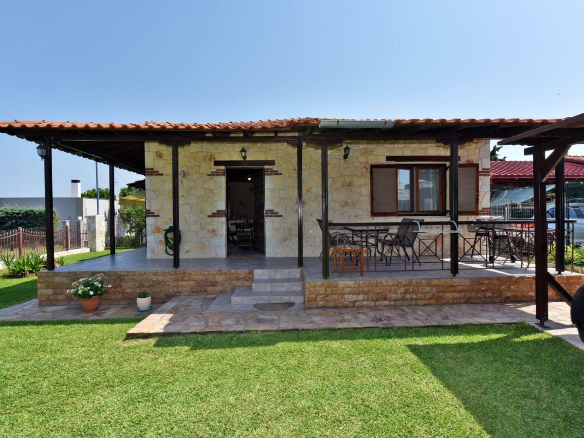 Villa Trifon By Rentalspro Services -Nea Potidea Halkidiki Exterior photo