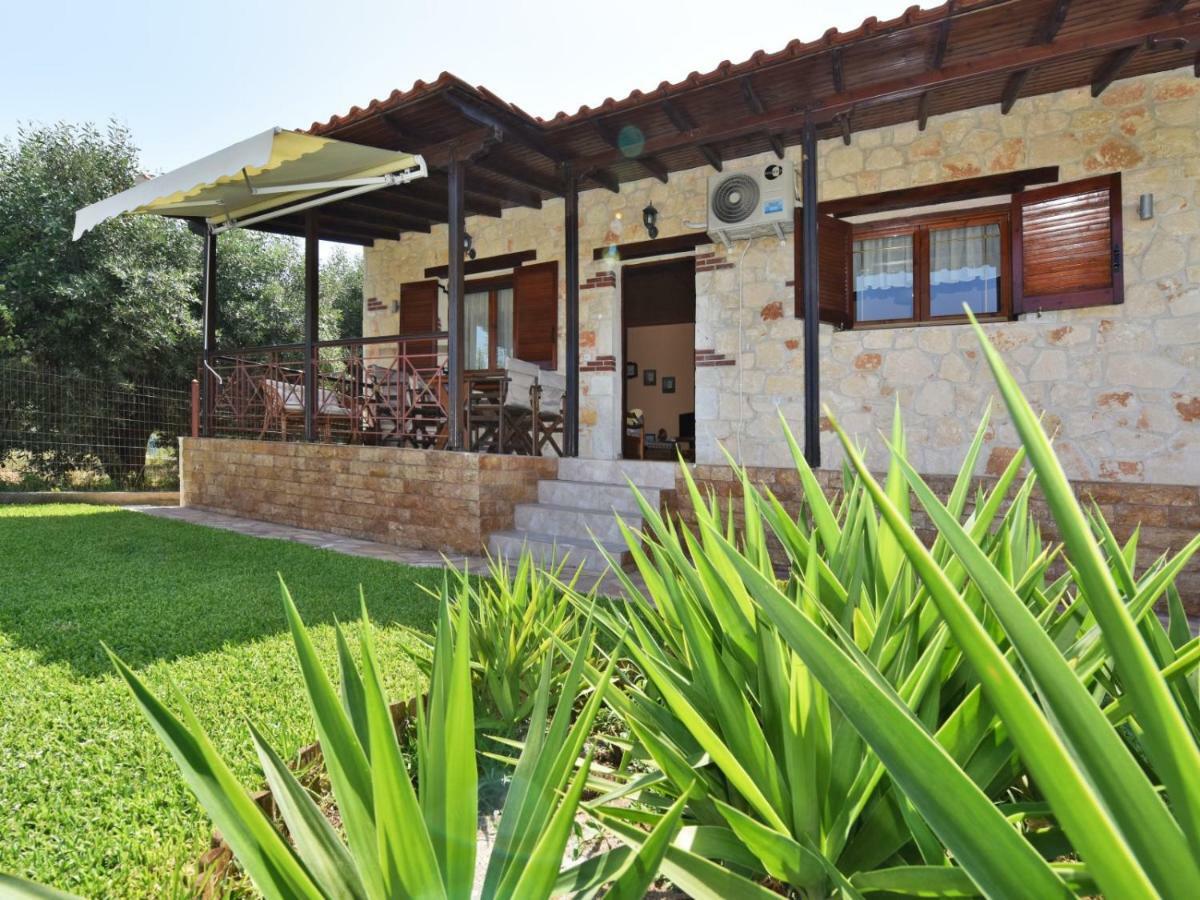 Villa Trifon By Rentalspro Services -Nea Potidea Halkidiki Exterior photo