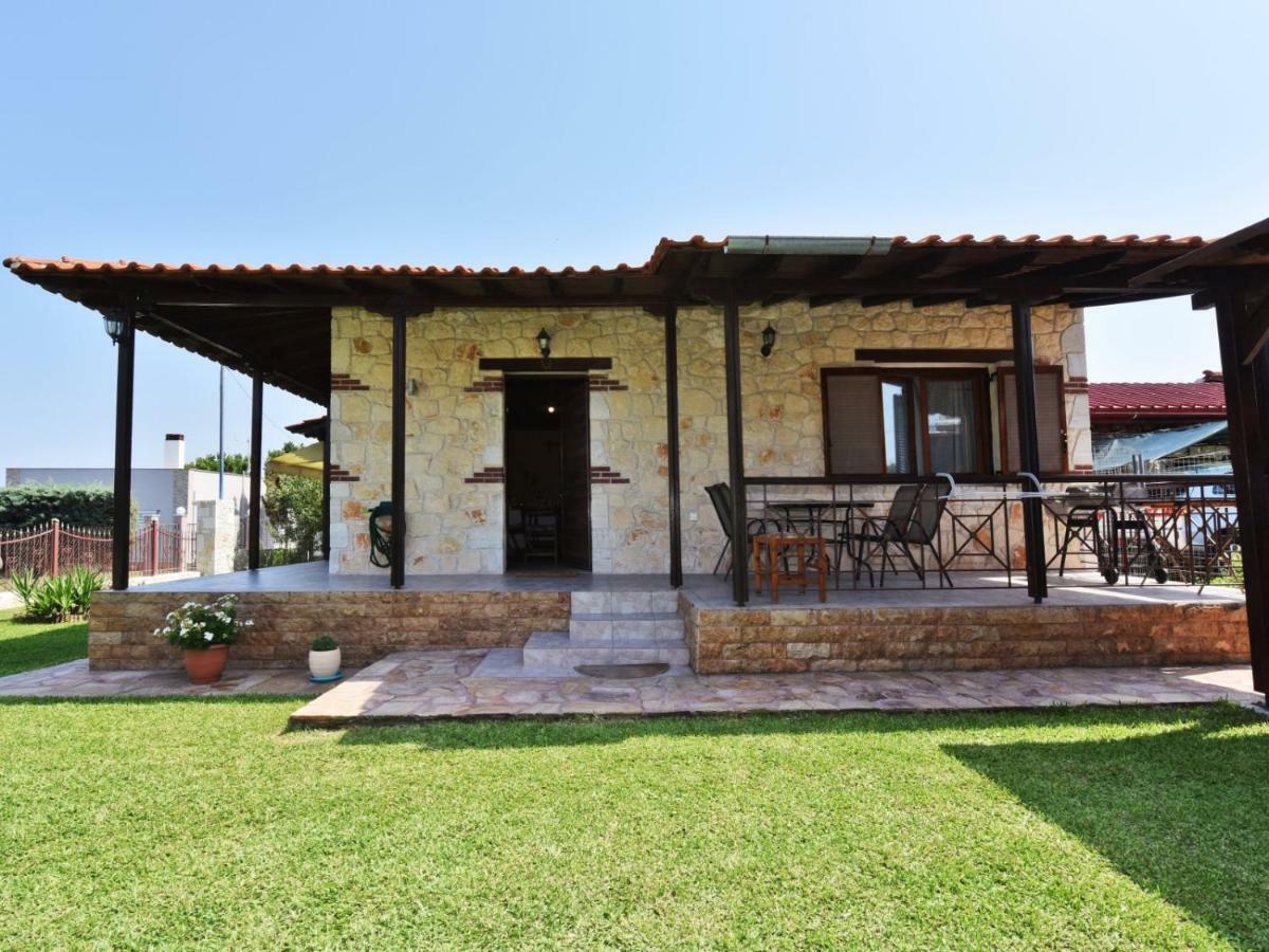 Villa Trifon By Rentalspro Services -Nea Potidea Halkidiki Exterior photo