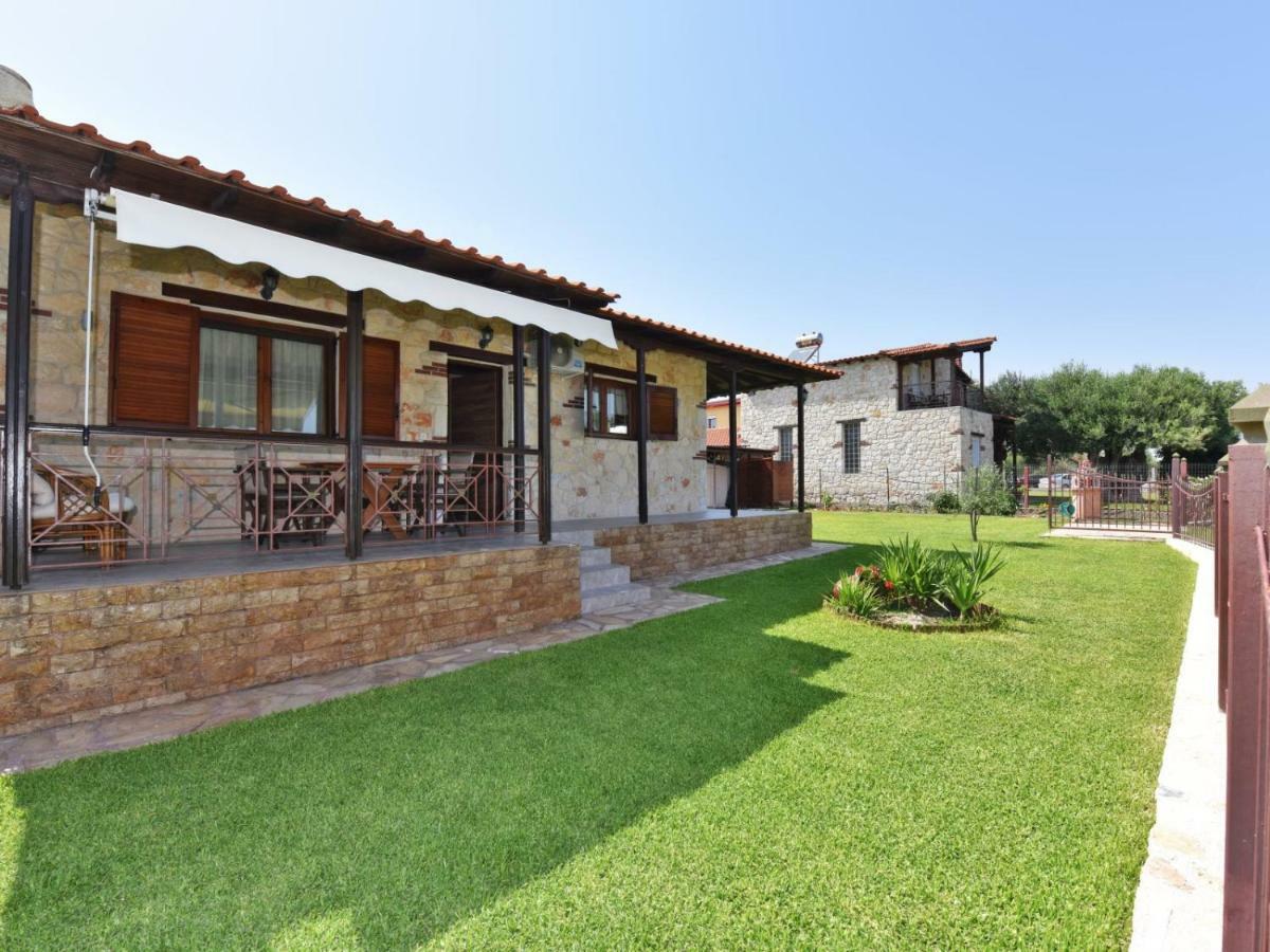 Villa Trifon By Rentalspro Services -Nea Potidea Halkidiki Exterior photo